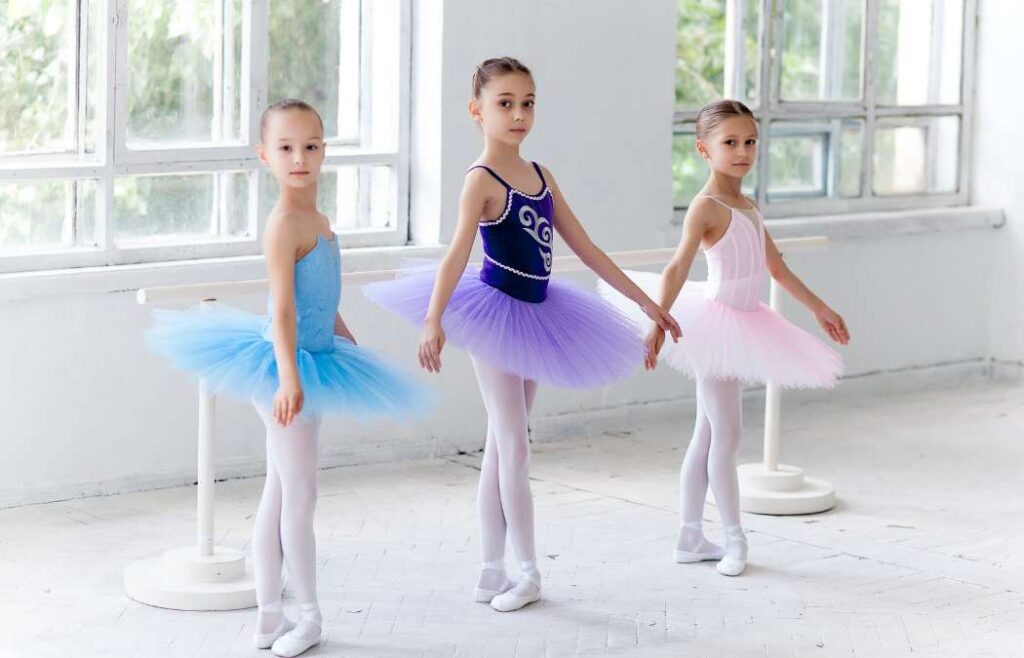 Kids in a ballet class at a dance studio